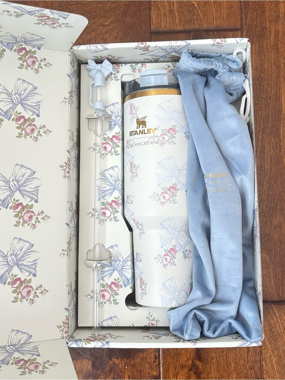 Stanley x Love Shack Fancy Tumbler 40 Oz In Rosa Beaux Blue Excellent Condition - Picture 10 of 10
